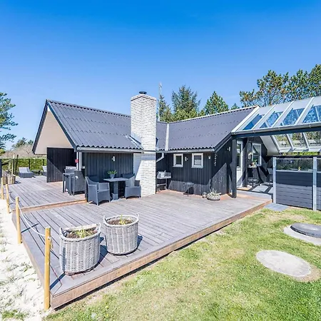 Holiday home Holiday Ccxx